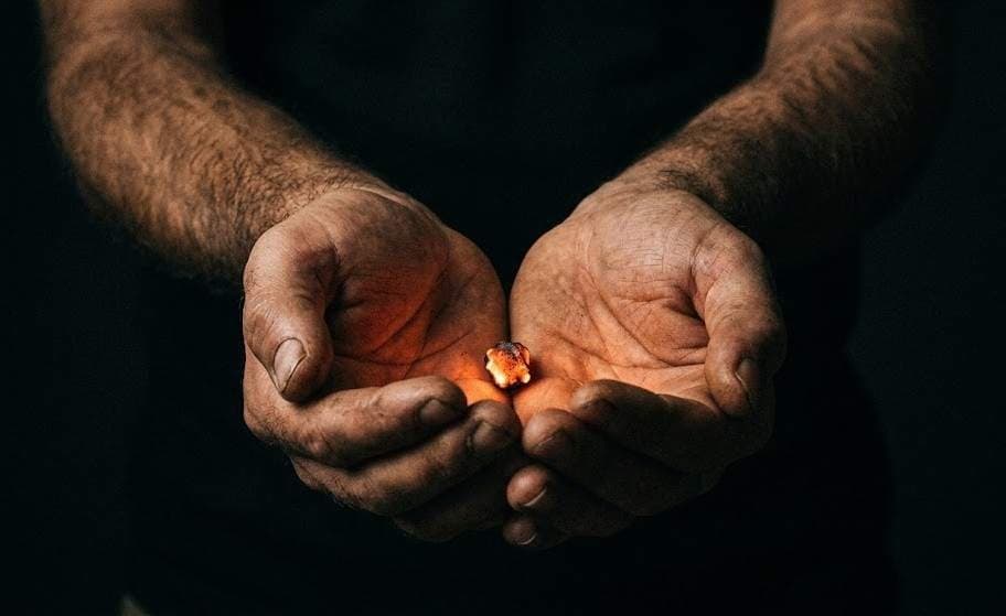 The Oldest Campfire Ever Found: What Wonderwerk Cave Just Revealed About Human Origins
